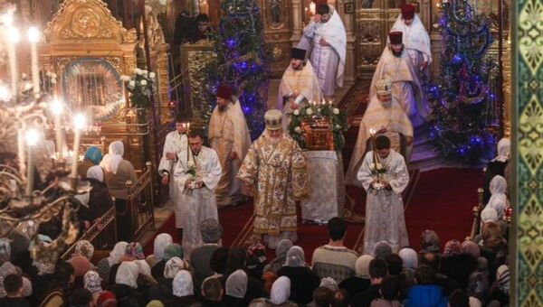 Рождество: праздничное богослужение в главном соборе Самары
