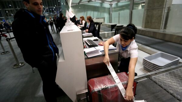 Зона досмотра багажа в новом пассажирском терминале аэропорта Пулково в Санкт-Петербурге