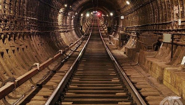 Тоннель в петербургском метрополитене. Архивное фото