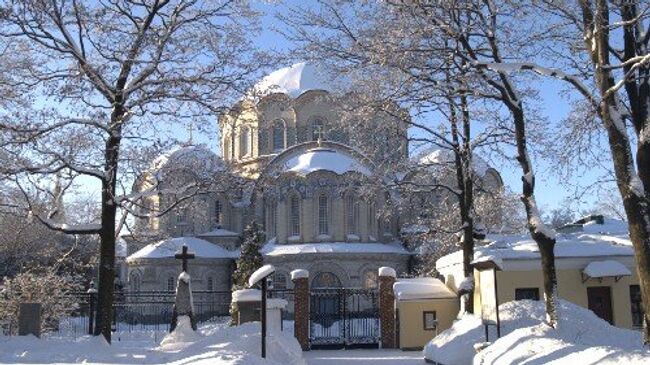 Храм Казанской иконы Божией Матери Воскресенского женского монастыря в Петербурге. Архивное фото