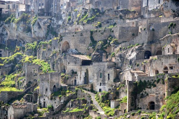 Слоеный пирог скальных жилищ