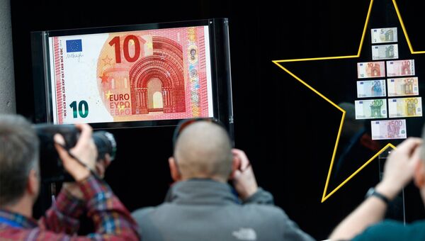 ЕЦБ представил новую банкноту достоинством 10 евро