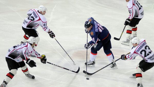 Хоккейный матч в Красноярске, архивное фото