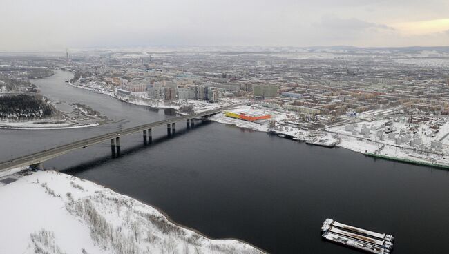 Красноярск, виды города, Октябрьский мост. Архивное фото