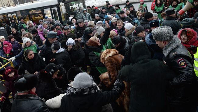 Очередь к Дарам волхвов в Петербурге. Фото с места события