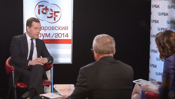 Д.Медведев дал интервью телеканалу РБК-ТВ. Фото с места события