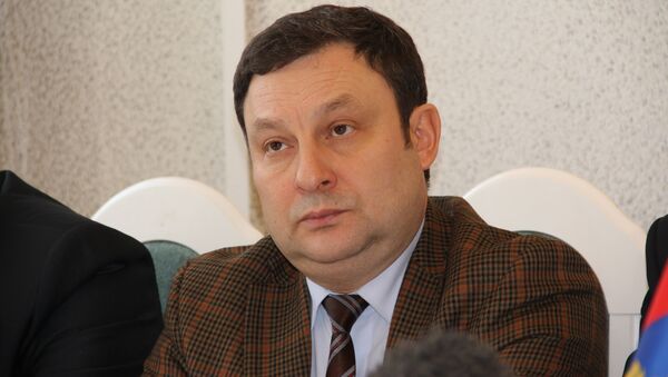Председатель бюджетного комитета Костромской облдумы Олег Скобелкин, фото с места события