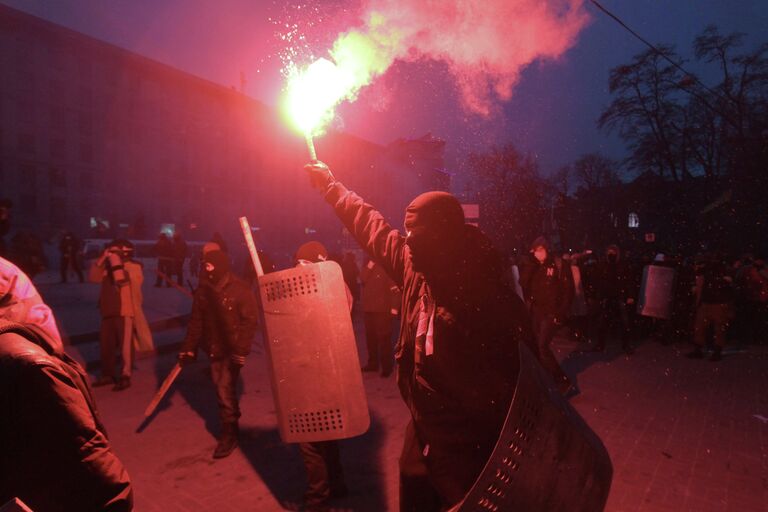 Противостояние между оппозицией и правоохранительными органами в Киеве