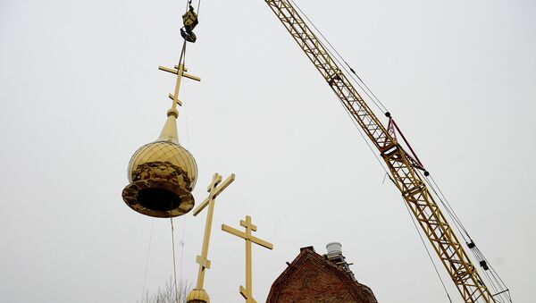 Кресты на куполах, архивное фото