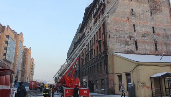 Пожар в доме в Адмиралтейском районе Петербурга. Фото с места события