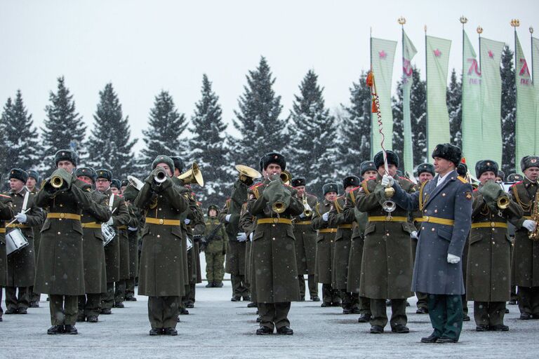 Парад, посвященный 70-летию освобождения Ленинграда от блокады