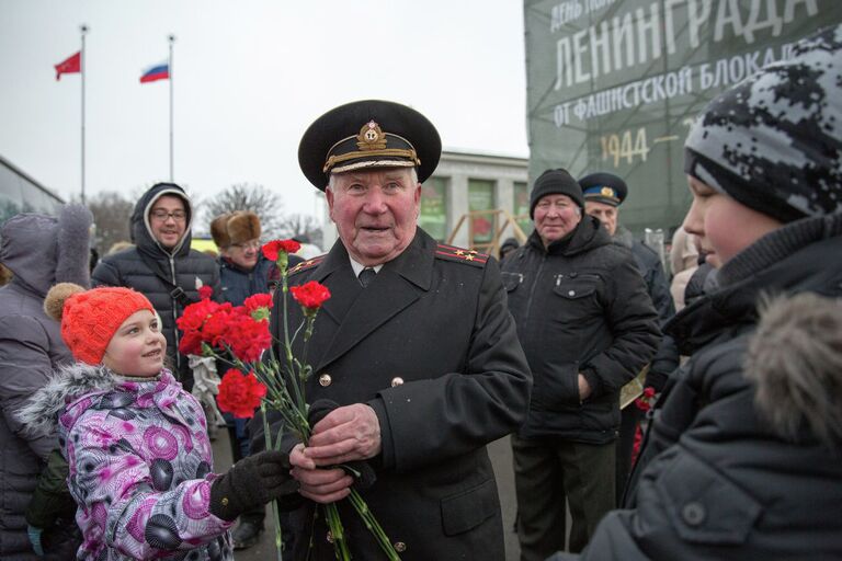 Парад, посвященный 70-летию освобождения Ленинграда от блокады