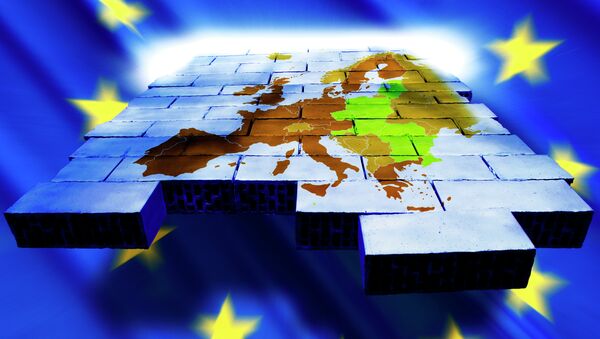 Карта Европы и символика Евросоюза