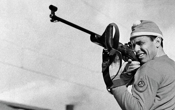 Олимпийский чемпион советский биатлонист Владимир Меланьин