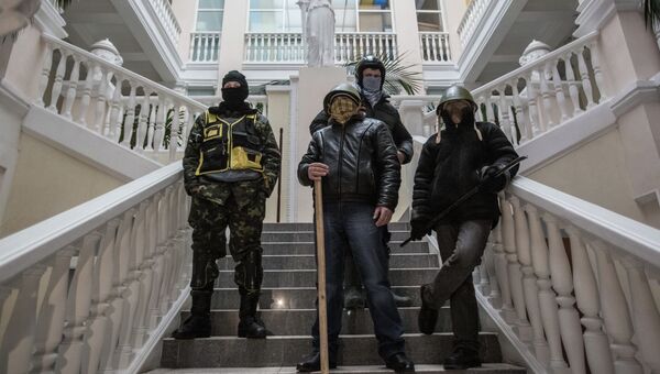 Протестующие в захваченном здании Министерства юстиции Украины в 2014 году. Архивное фото