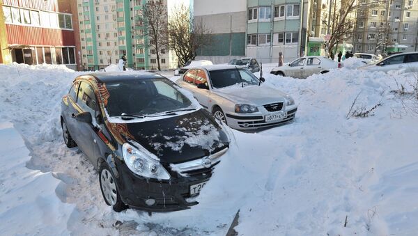 На улицах Ростова-на-Дону после сильного снегопада