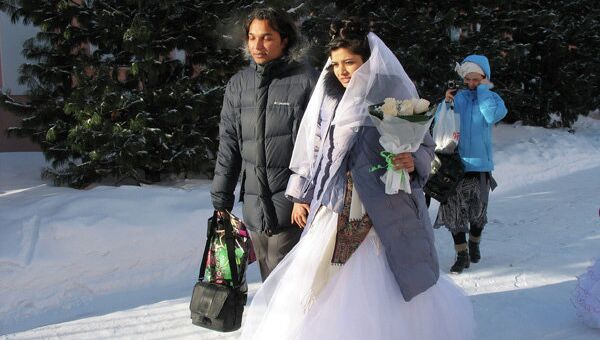 Пара из Пакистана приехала венчаться в Томск в 35-градусный мороз