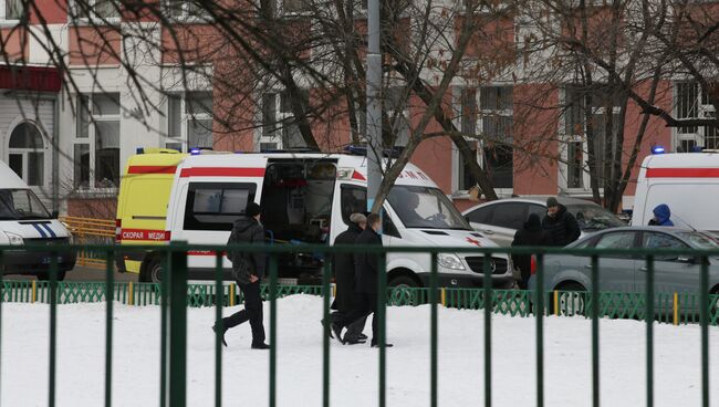 Мужчина открыл стрельбу в московской школе