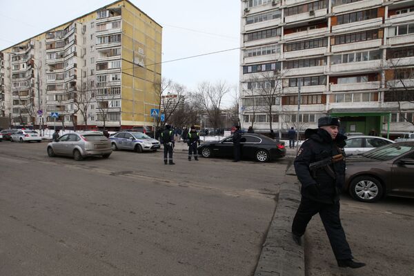 Мужчина открыл стрельбу в московской школе