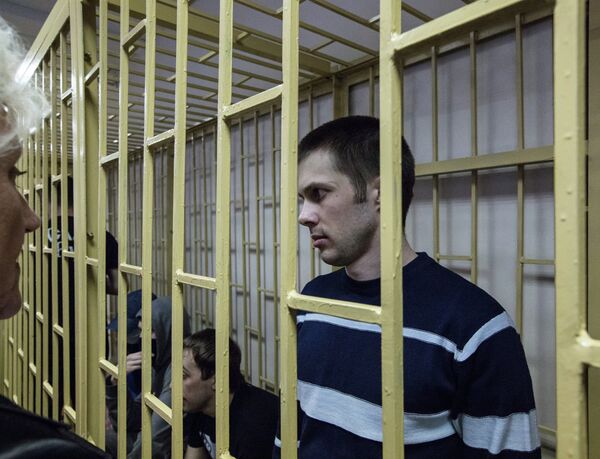 Освобождение из под стражи в зале суда. 5 подсудимых. Из зала суда. Братья губашевы убийцы немцова. Подсудимый в суде.