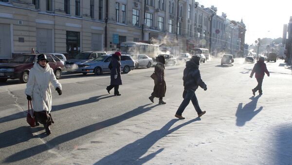 Жители Томска переходят центральную улицу города