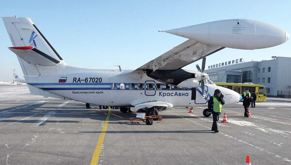 Самолет авиакомпании Красавиа в новосибирском аэропорту Толмачево, архивное фото