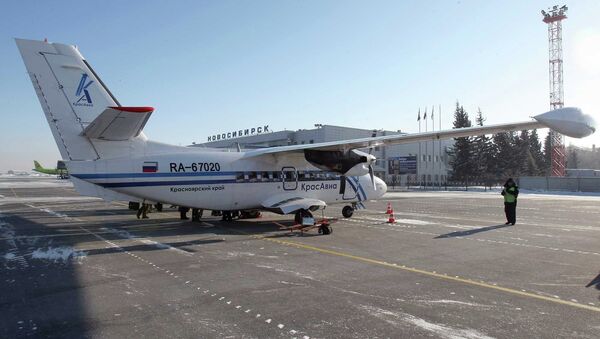 Самолет авиакомпании Красавиа в новосибирском аэропорту Толмачево. Архивное фото