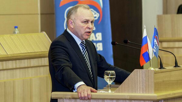 Владимир Знатков во время внутрипартийных праймериз партии Единая Россия