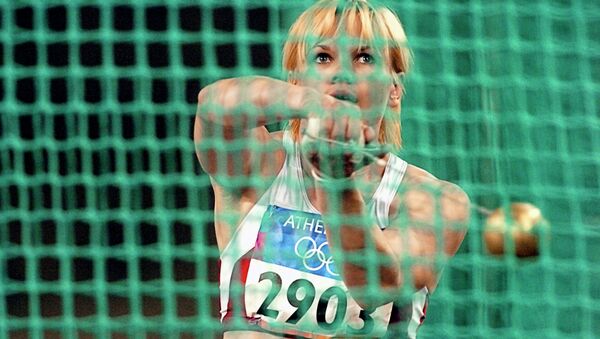 Ольга Кузенкова - олимпийская чемпионка в метании молота. Архивное фото