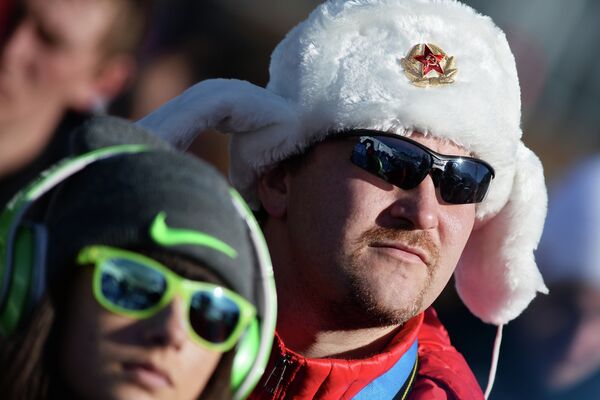 Российский болельщик во время квалификации слоупстайла на соревнованиях по сноуборду среди женщин