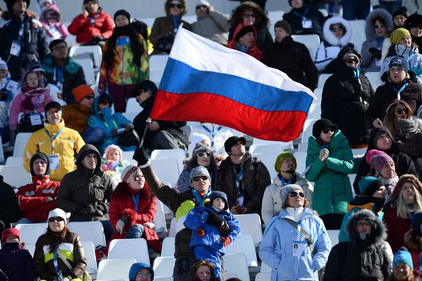 Российский болельщик во время квалификации слоупстайла на соревнованиях по сноуборду среди женщин