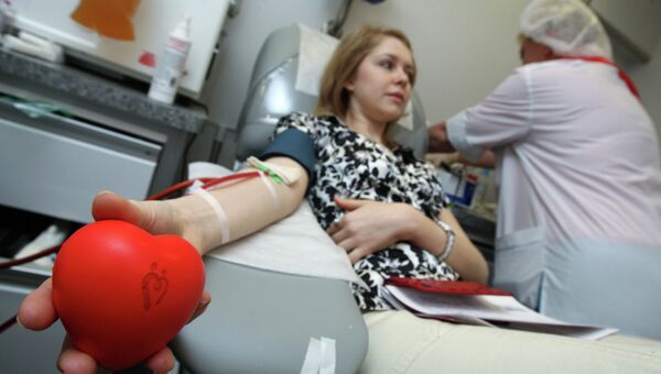 Донорская акция по сдаче крови. Архивное фото