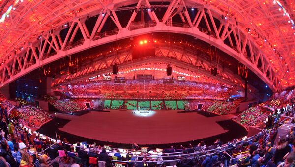 Стадион Фишт перед началом церемонии открытия XXII зимних Олимпийских игр в Сочи. Фото с места событий