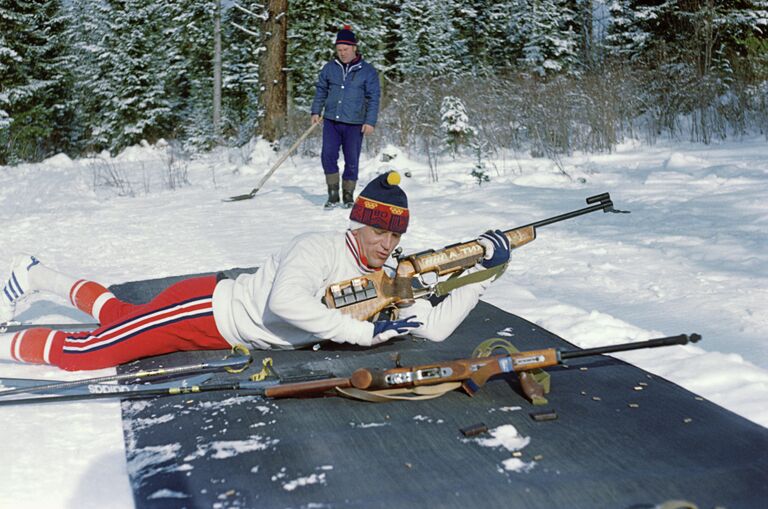 Биатлонист Александ Тихонов, архивное фото