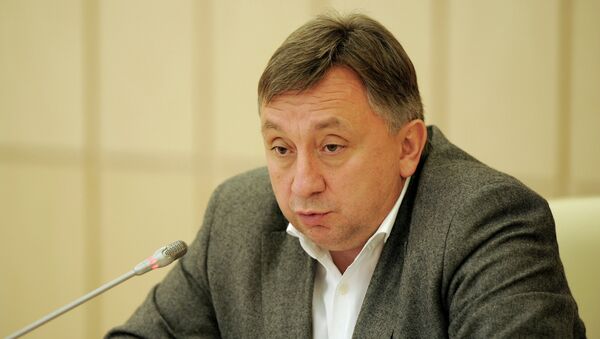 Министр физической культуры, спорта и работы с молодежью Жолобов Олег Владимирович.