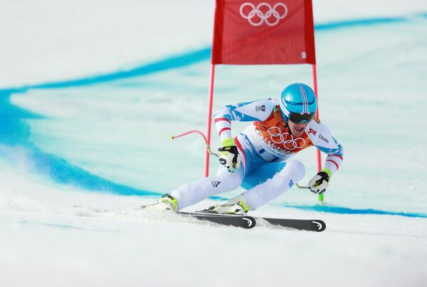 Маттиас Майер (Австрия) на трассе скоростного спуска в соревнованиях по горнолыжному спорту среди мужчин на XXII зимних Олимпийских играх в Сочи.