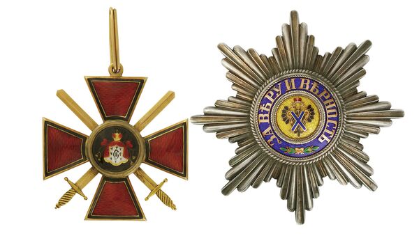 Знак ордена Святого равноапостольного князя Владимира II степени с мечами/Звезда ордена Святого Андрея Первозванного