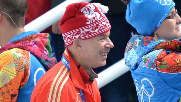 Певец Олег Газманов на соревнованиях по фигурному катанию в олимпийском Сочи