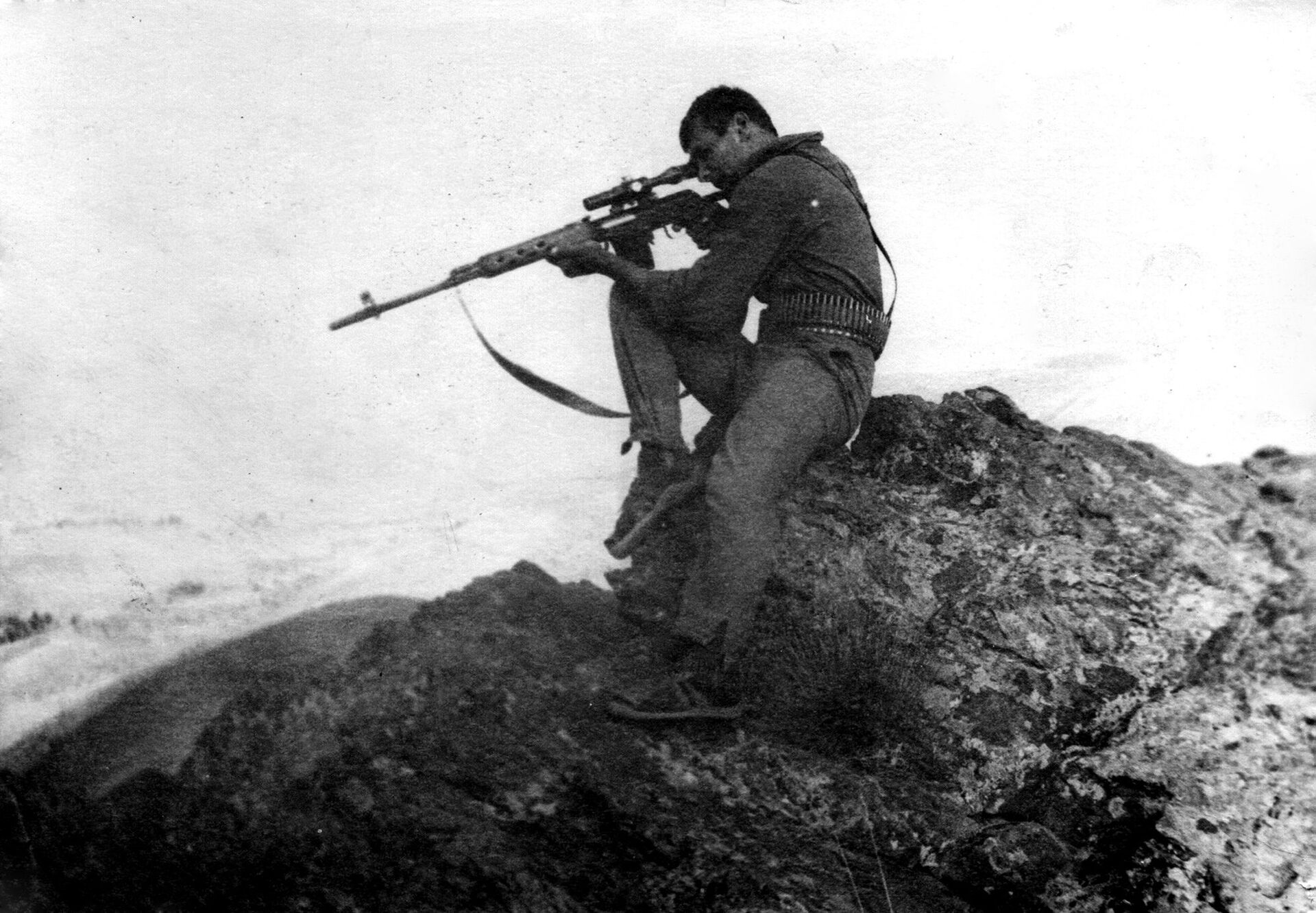 Военный во время службы в Афганистане  - РИА Новости, 1920, 23.12.2022