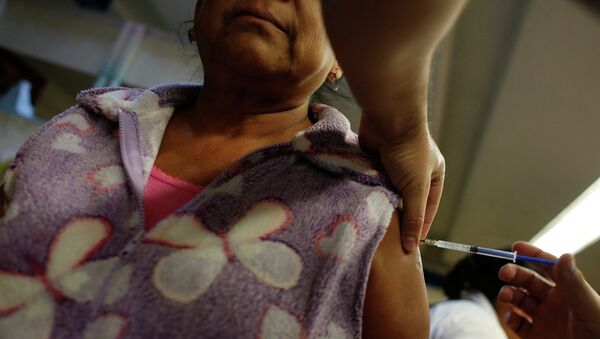 Вакцинация людей против гриппа A/H1N1 в Мексике
