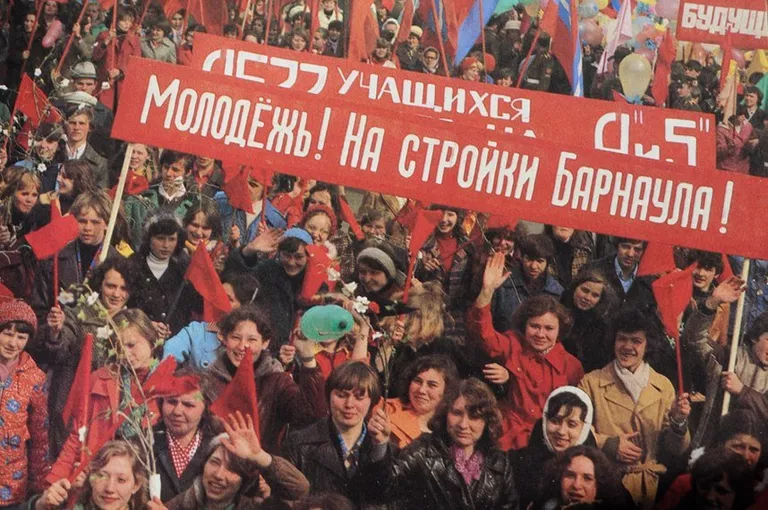 Архивное фото якобы времен строительства метро в Барнауле Архивное фото якобы времен строительства метро в Барнауле