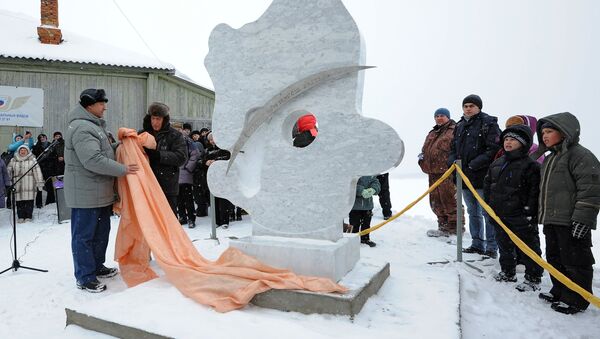 Открытие памятной стелы на месте падения метеорита Челябинск