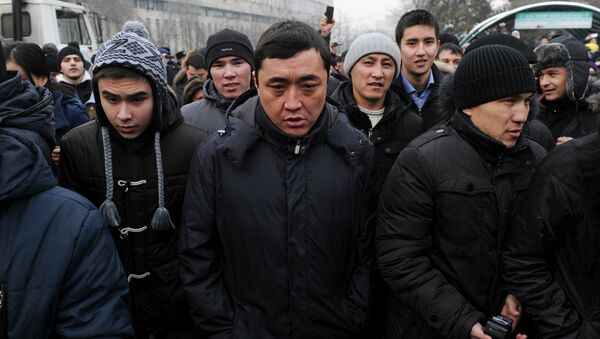 Во время митинга против девальвации тенге в Алма-Ате