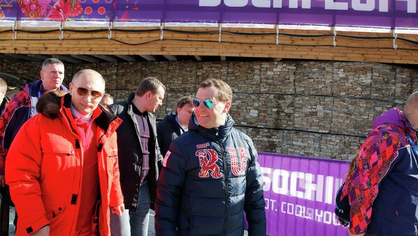 В.Путин и Д.Медведев посетили олимпийские соревнования по лыжным гонкам в Сочи