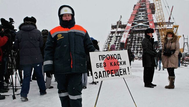 Выездное совещание на площадке строящегося Бургинского моста в Новосибирске, фото с места событий