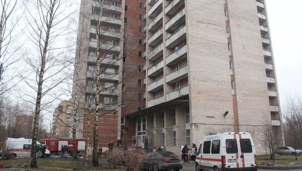 Пожар в общежитии на Светлановском проспекте в Петербурге. Фото с места события