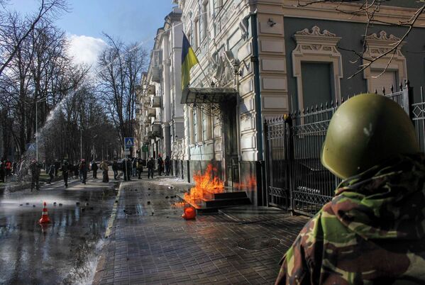 Беспорядки возле здания Верховной рады в Киеве