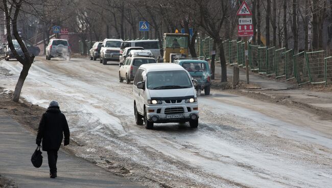 Лед на Толстого во Владивостоке