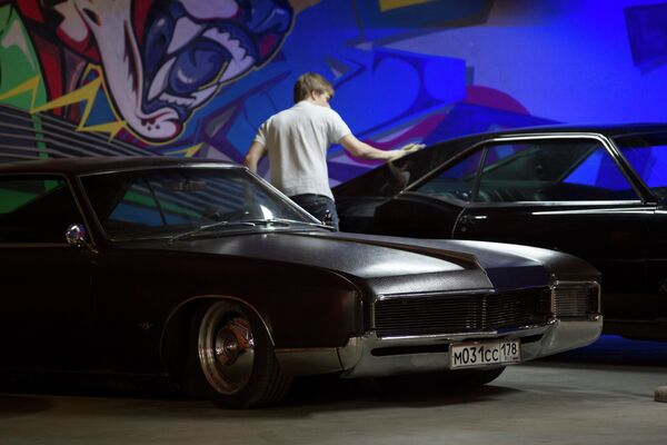 Выставка ретро-автомобилей American Car Show в Санкт-Петербурге