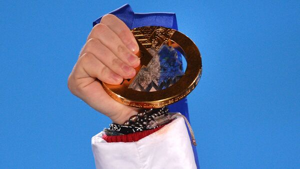 Золотая медаль Аделины Сотниковой